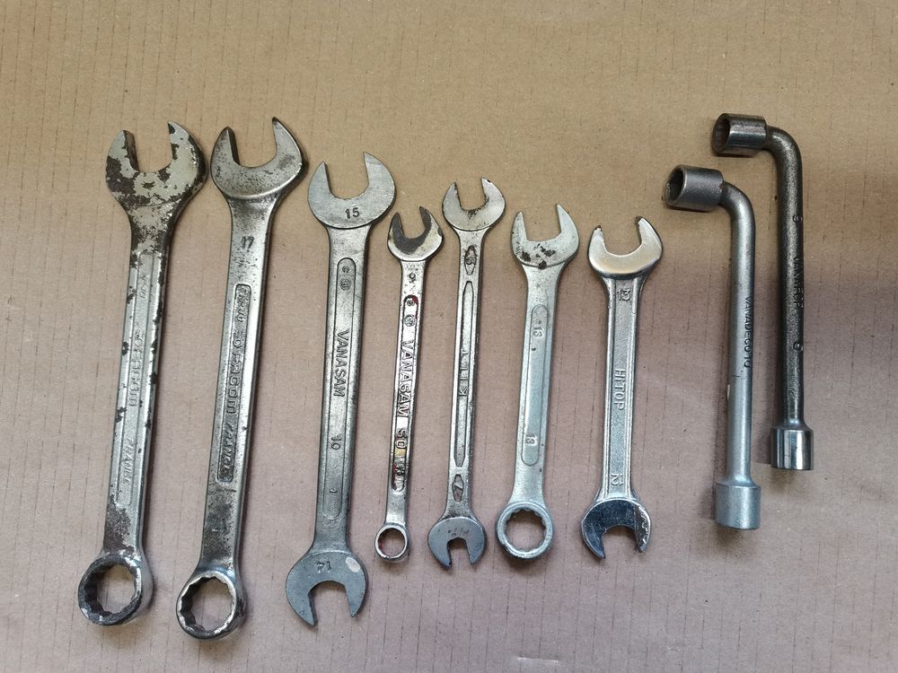 Lot de 9 cl&eacute;s Bricolage