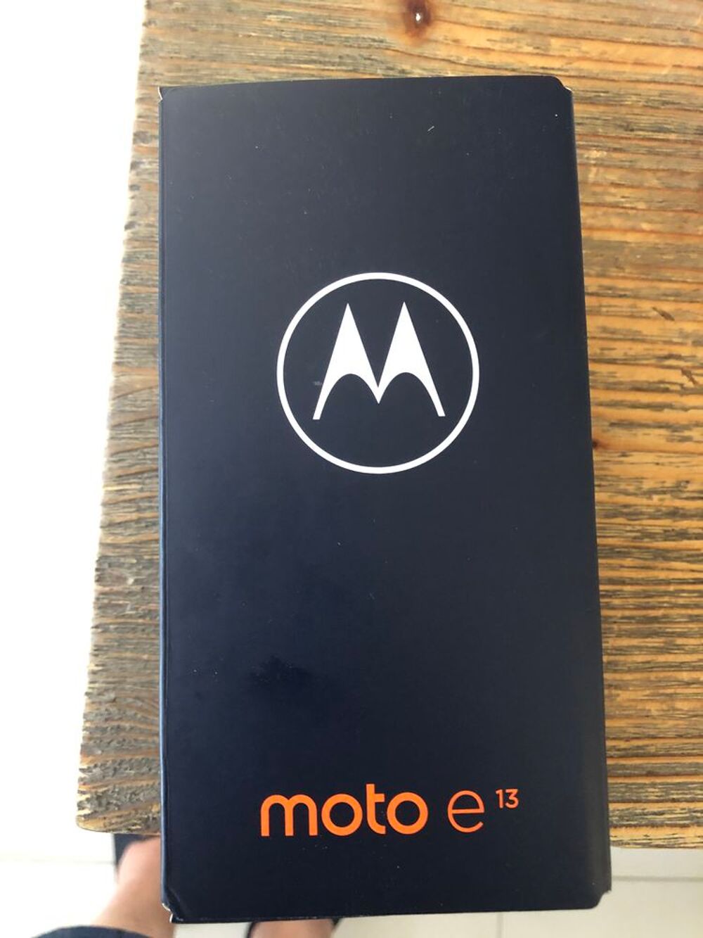 PORTABLE MOTOROLA E-13 Téléphones et tablettes