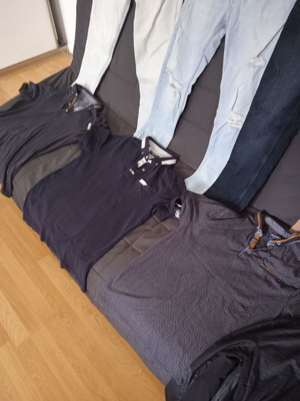 Lot V&ecirc;tement homme taille 40 et taille M(polo jean veste) Vêtements