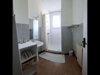  Chambre à louer 6 pièces 93 m²