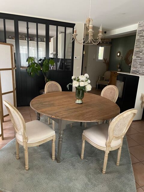 Table et chaises Couzeix (87)