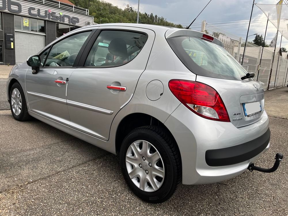 207 1.4 VTi 95ch Urban Move 2011 occasion 42700 Firminy