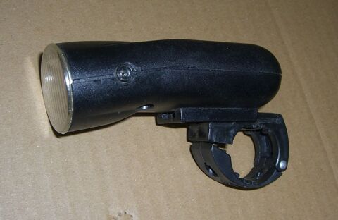 Phare de v�lo � piles 6 Balma (31)