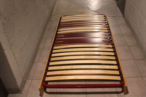 LIT 1 PERSONNE + SOMMIER A LATTES 330 Reims (51)