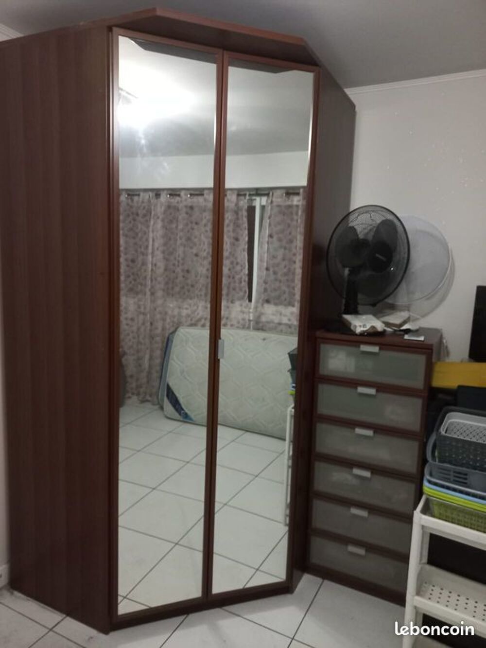 PRIX EN BAISSE Grande armoire ANGLE IKEA PAX
89 € Meubles