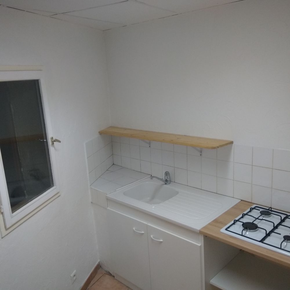 Vente Appartement T3 Lumineux hyper-centre de Pertuis / 65m2  1er étage. Saint-hippolyte-du-fort