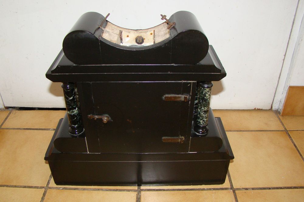Cisson de pendule en marbre - Epoque Napol&eacute;on III circa 1860 Décoration