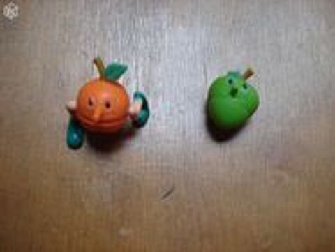 2 petites pommes kinder 1 Mérignies (59)