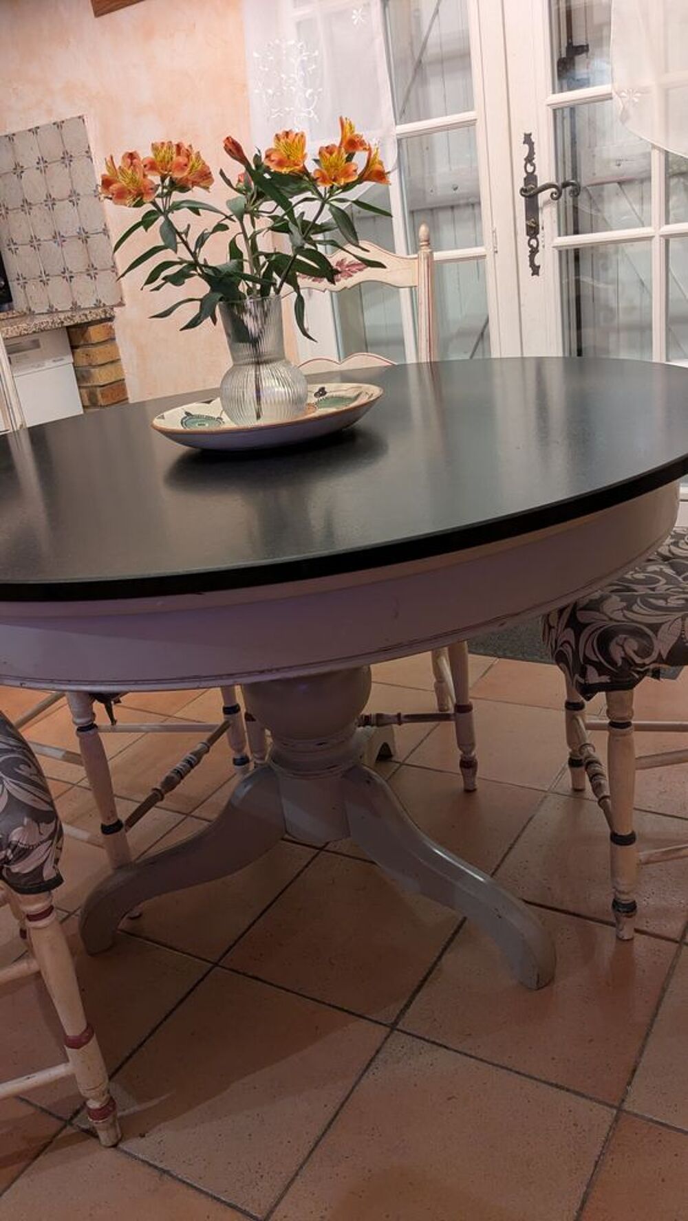 TABLE RONDE GRANIT NOIR 120 cm Meubles
