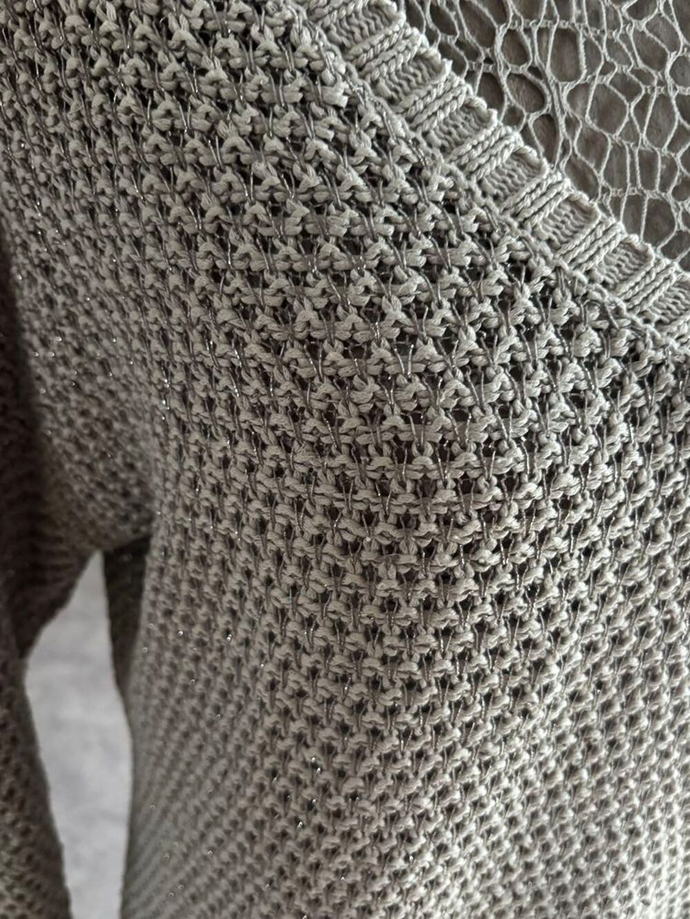 Pull l&eacute;ger Promod taille 38/40 Vêtements