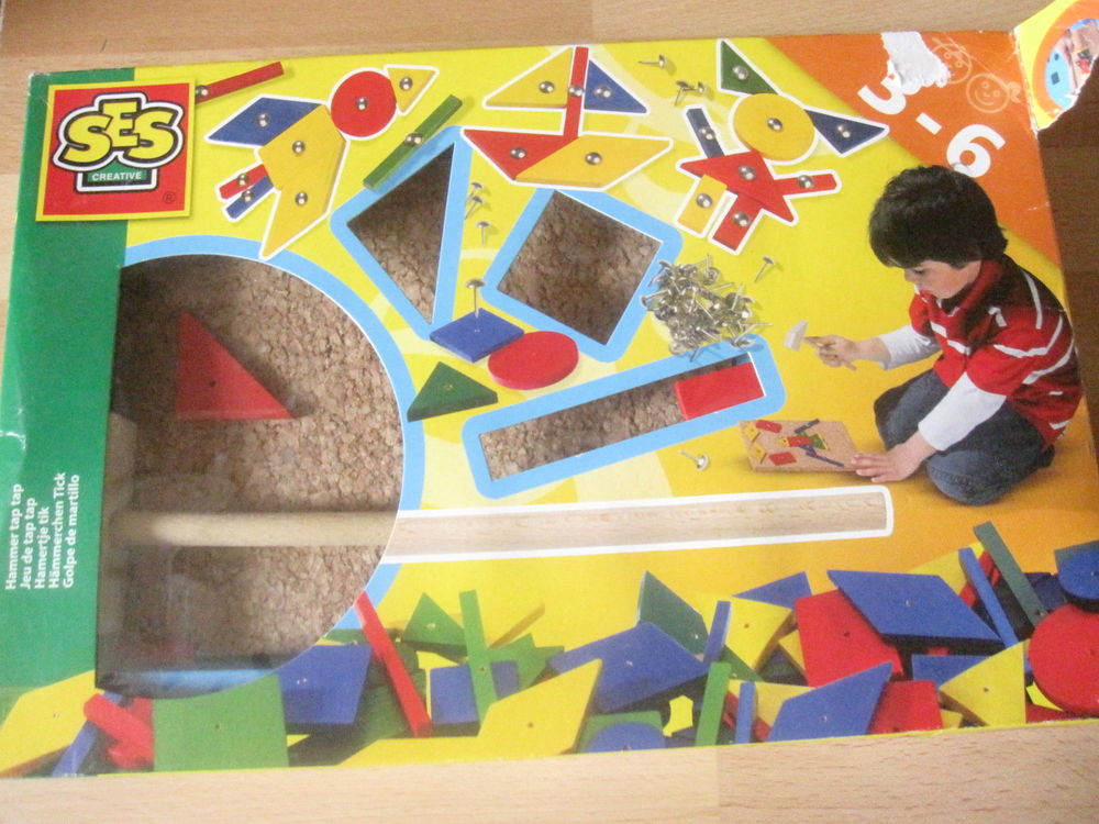 Jeu de marteau et clous tap tap SES Jeux / jouets