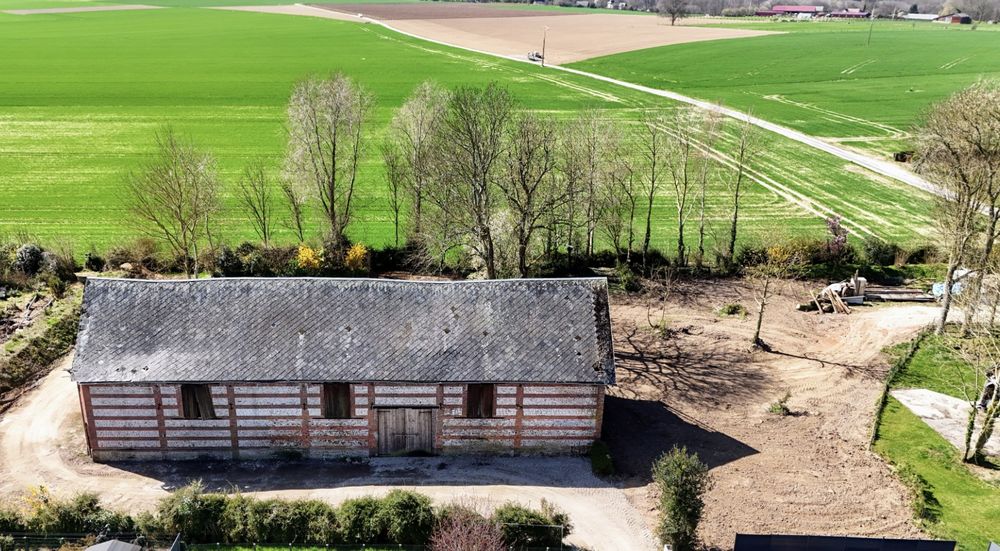 Vente Remise/Grange Batiment agricole briques et silex 250m2 Touffreville-la-cable