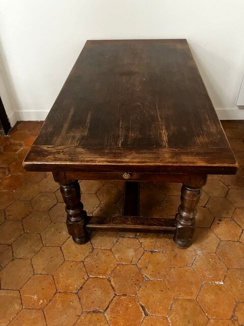 belle table rustique en chne 130 Paris 4 (75)