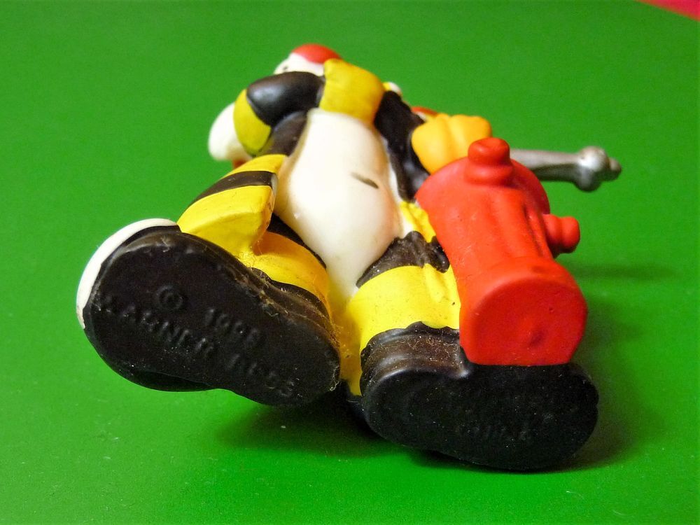 Figurine Titi et Grosminet en Tenue de Sapeurs Pompiers Jeux / jouets
