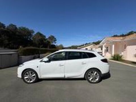 Megane IV M&eacute;gane IV Estate Blue dCi 150 EDC Business Intens 2011 occasion 33123 Le Verdon-sur-Mer