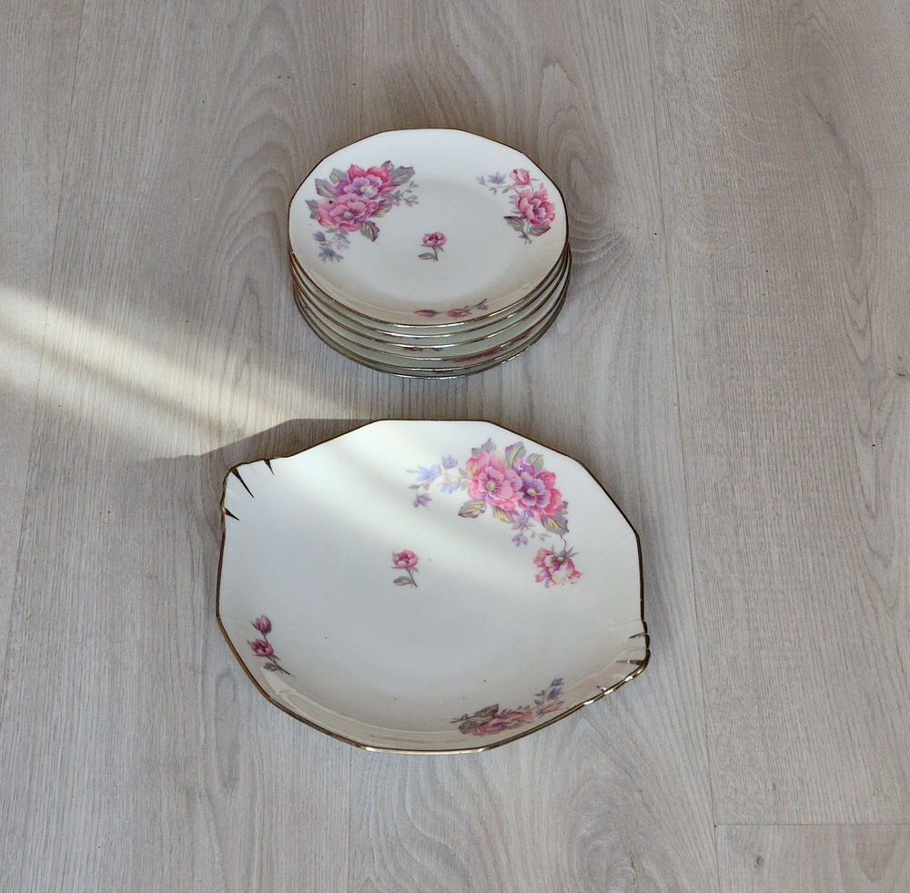 Service &agrave; dessert en porcelaine Marks &amp; spencer Décoration