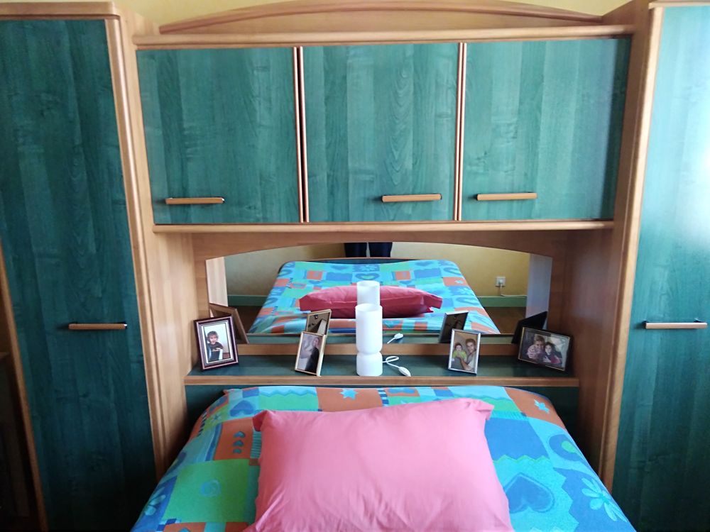 Chambre pont Meubles