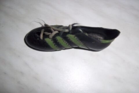 Chaussure Adidas 1 Colombier-Fontaine (25)