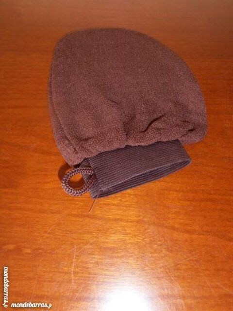 Gant gommage (25) 3 Tours (37)