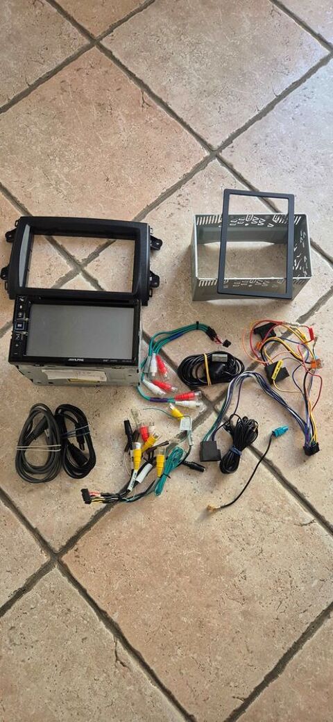 Pi&egrave;ces et &eacute;quipements Caravaning Pi&egrave;ces et &eacute;quipements Caravaning  occasion G&eacute;menos 13420