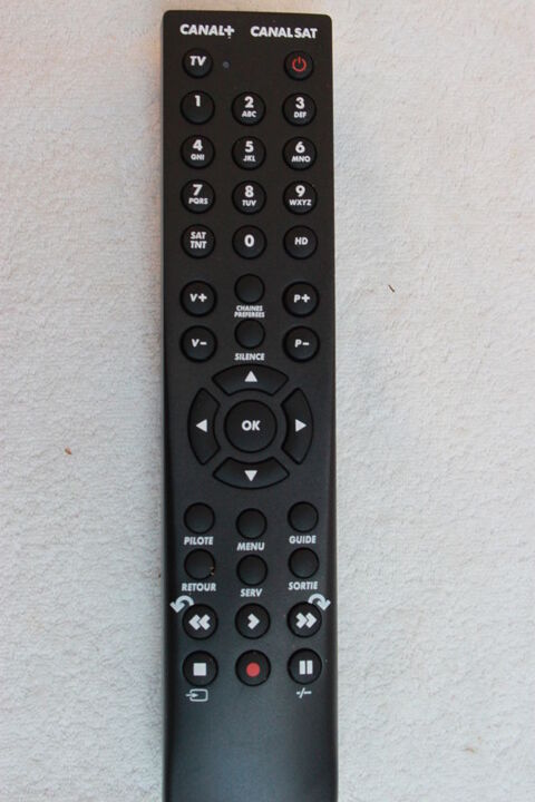 T�l�commande canal + et canal sat neuf 5 Montigny-Lencoup (77)