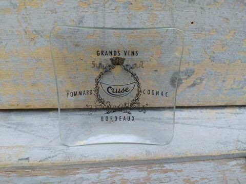 Cendrier Cruse Grands Vins Pommard Cognac Bordeaux  12 Loches (37)