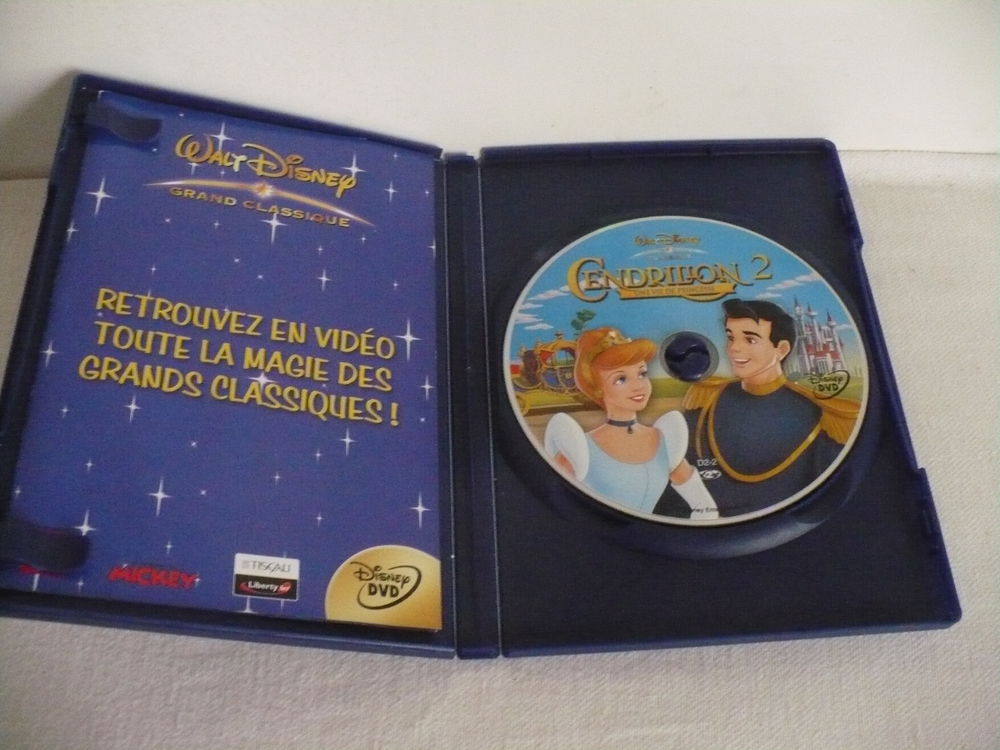 **A178 	
Cendrillon 2			 DVD et blu-ray