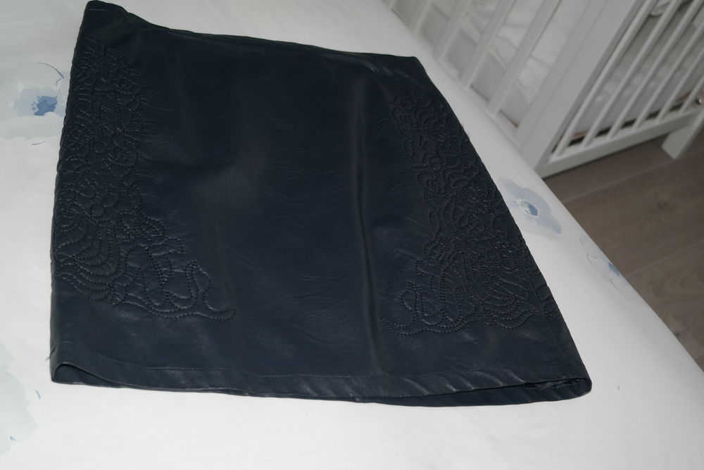 jupe facon cuir Vêtements