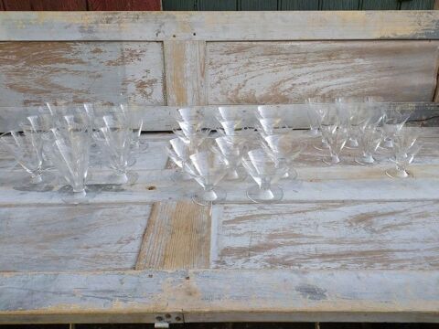 Verres Coniques Cristal Gravé Fleurs Vintage Loches (37)