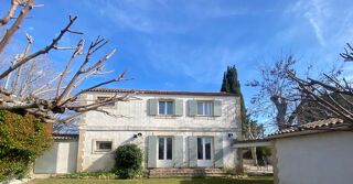  Villa  vendre 8 pices 208 m