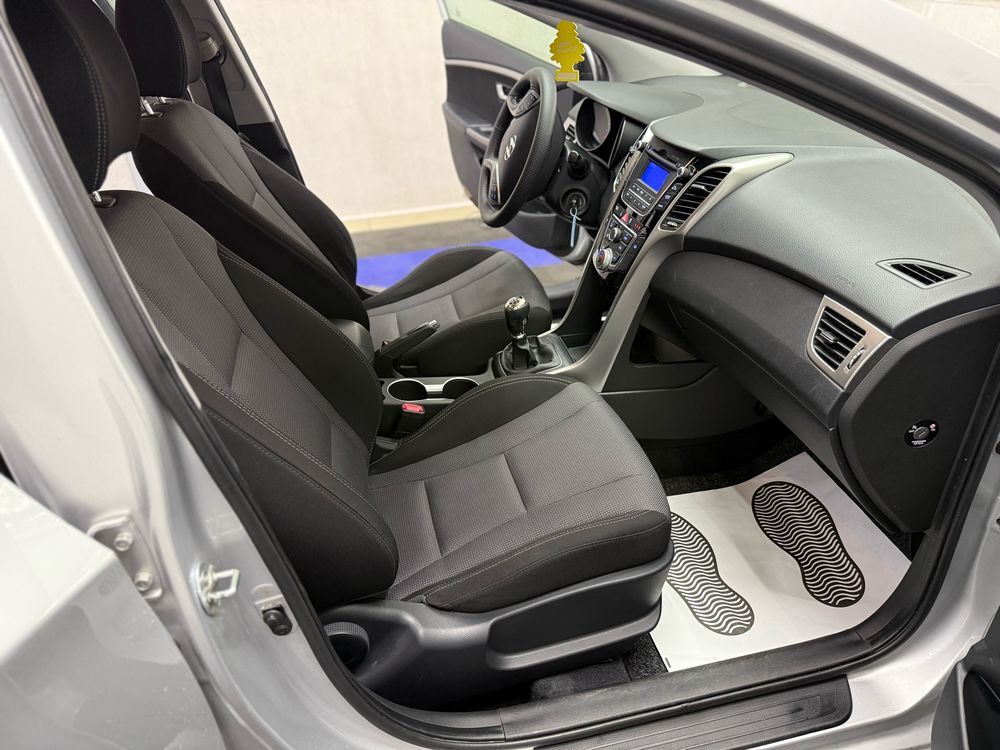 i30 1.6 CRDi 110 Blue Drive Pack Sensation 2012 occasion 69120 Vaulx-en-Velin