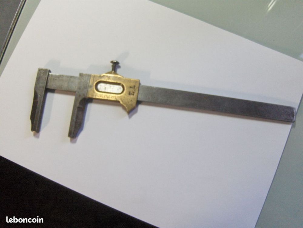 "" COLLECTOR Pied &agrave; coulisse ancien ----------- ($ Bricolage