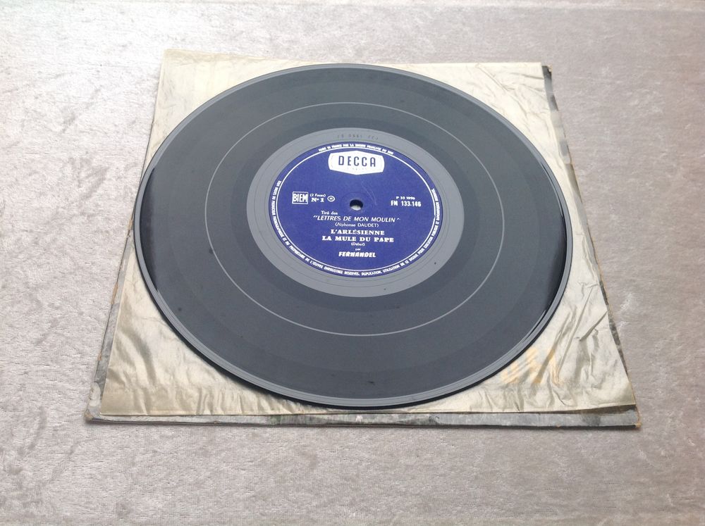 FERNANDEL LETTRES DE MON MOULIN 33T. Vol 4 Envoi Possible
CD et vinyles
