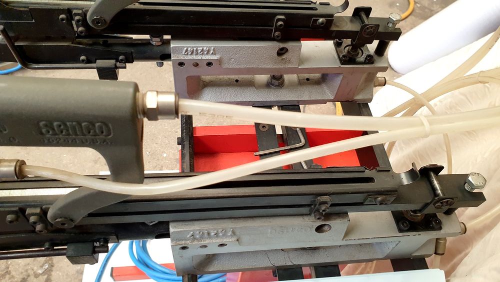 Agrafeuse de table pneumatique SENCO 2 t&ecirc;tes d'agrafes PIQUE Bricolage
