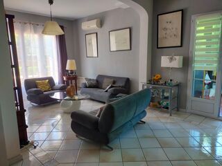  Villa à vendre 8 pièces 187 m² Avignon