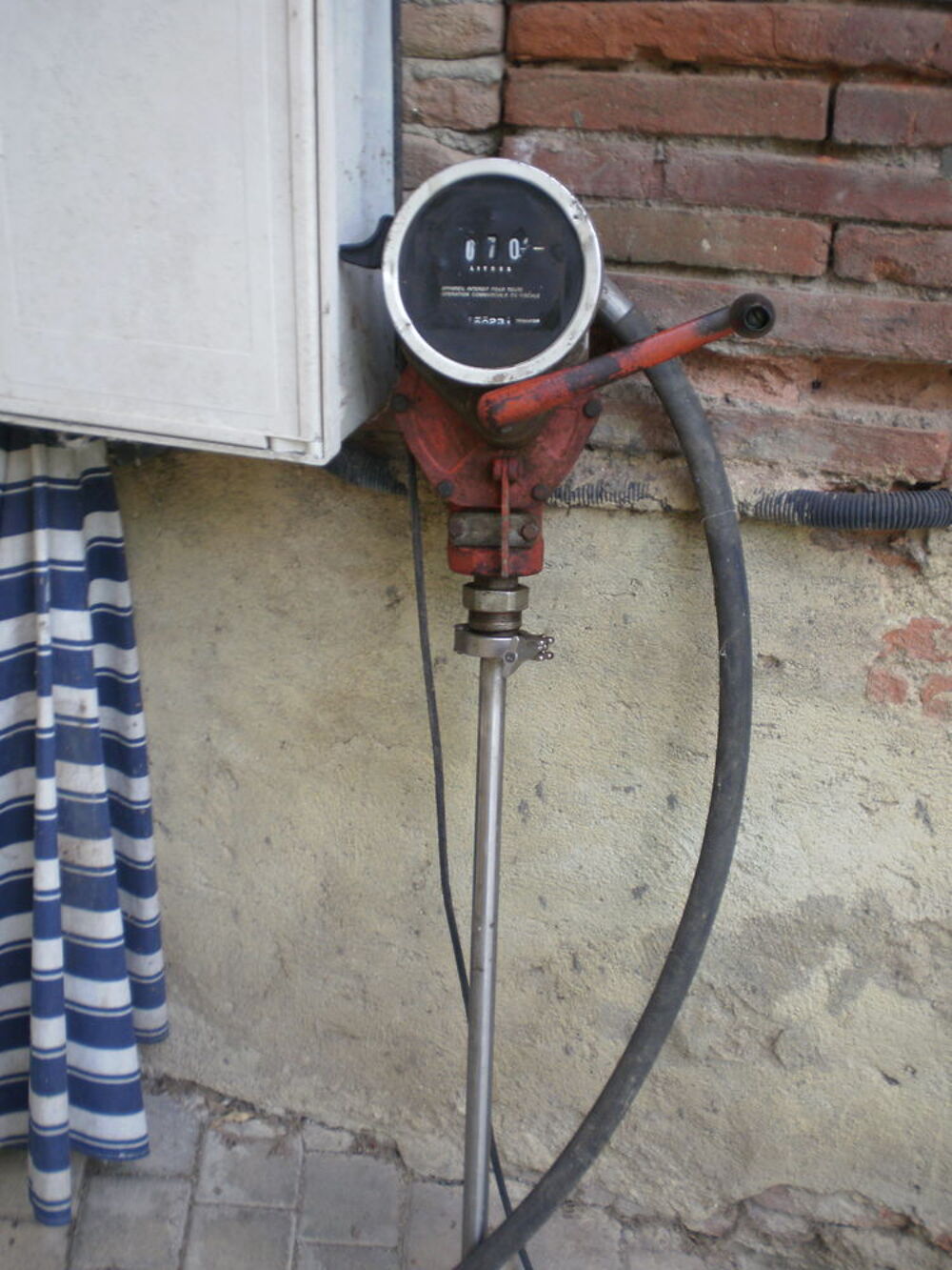 POMPE A CARBURANT Bricolage