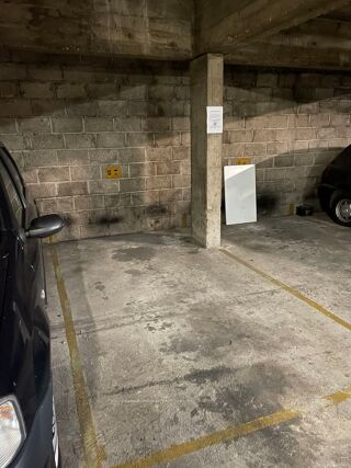  Parking / Garage � vendre 8 m�