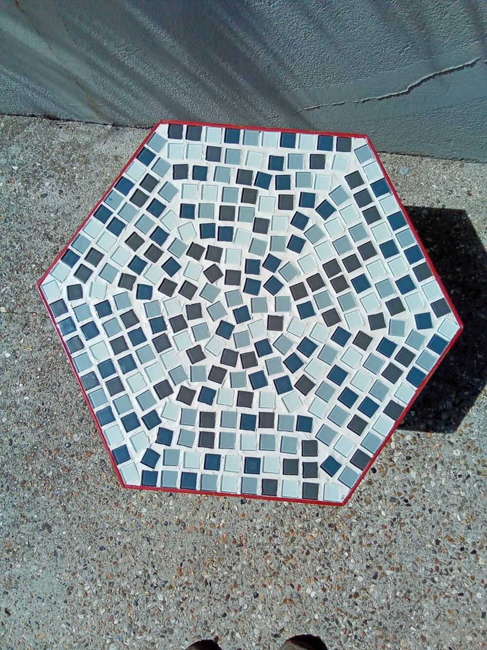 Table d&eacute;co hexagonal Meubles