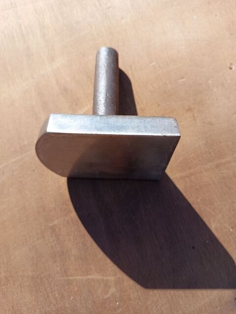 Tas de carrossier table  30 Saint-Jean-de-Fos (34)