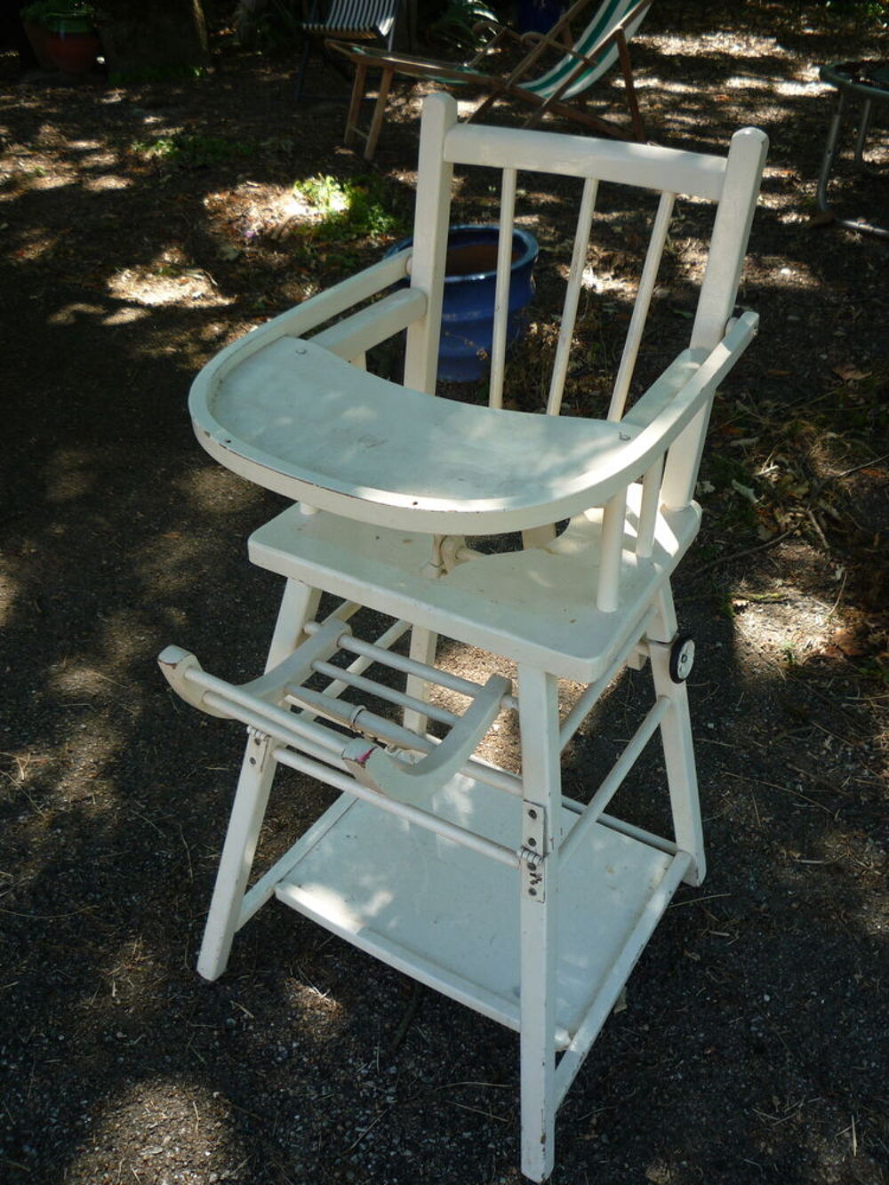 Chaise b&eacute;b&eacute; enfant bois vintage (G) Décoration