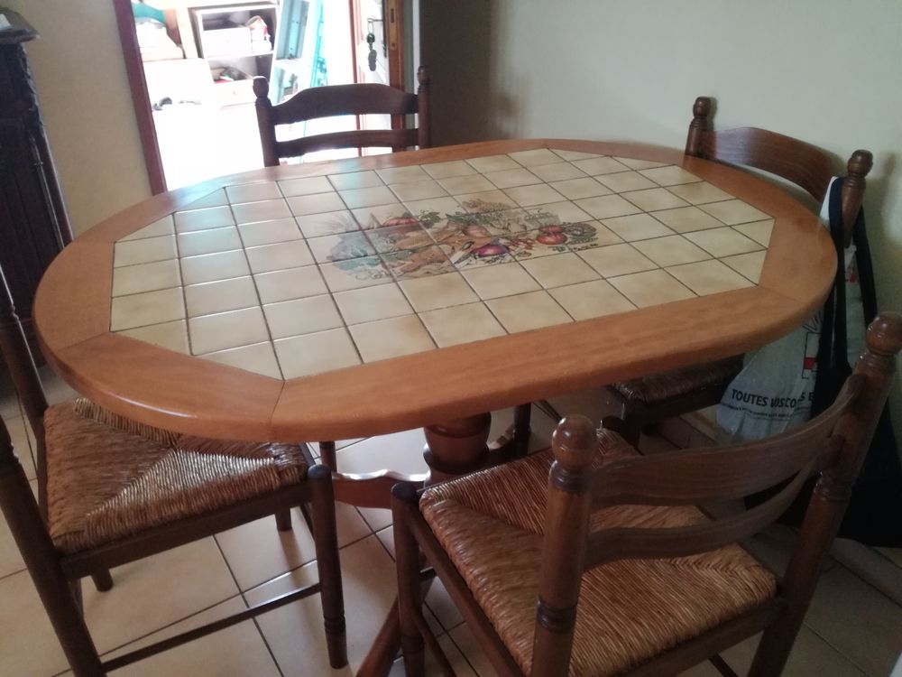 TABLE DE CUISINE PLUS 4 C HAISES Meubles