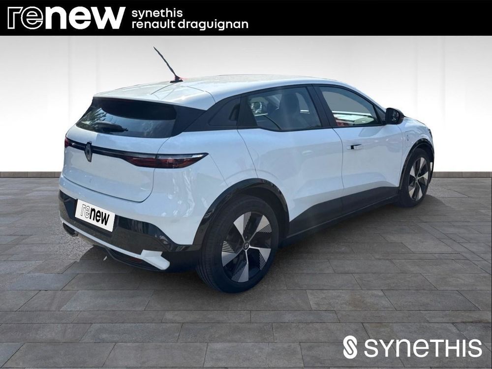 M&eacute;gane Megane E-Tech EV40 130ch boost charge Equilibre 2022 occasion 83300 Draguignan
