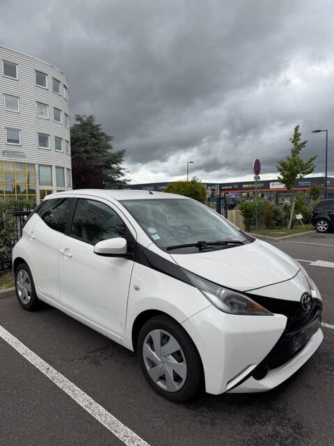 Toyota aygo 1.0 VVT-i x-shift x-play