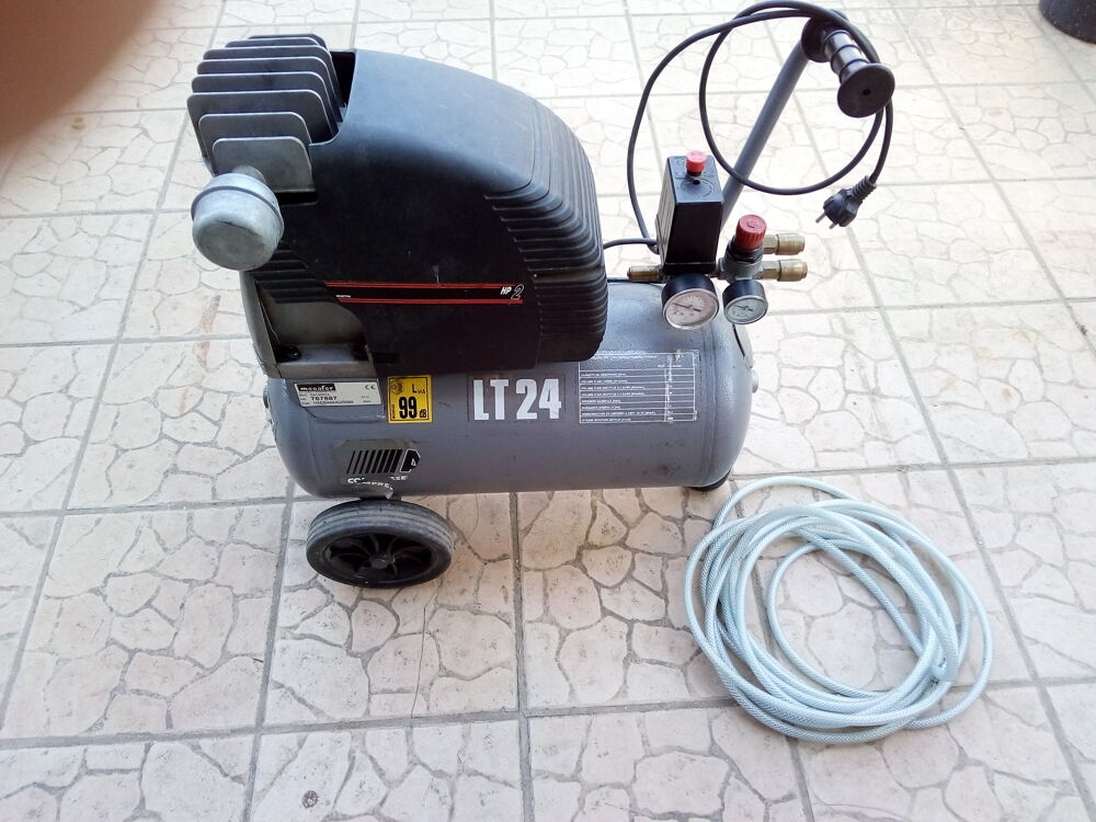Compresseur mecafer 25 L
Bricolage