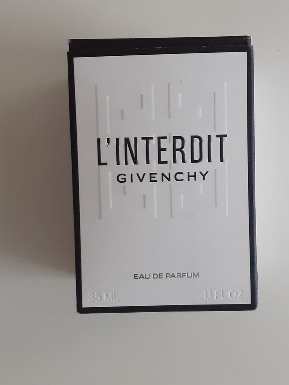 Eau de parfum L'Interdit de Givenchy 35 mL 30 euros Vtements