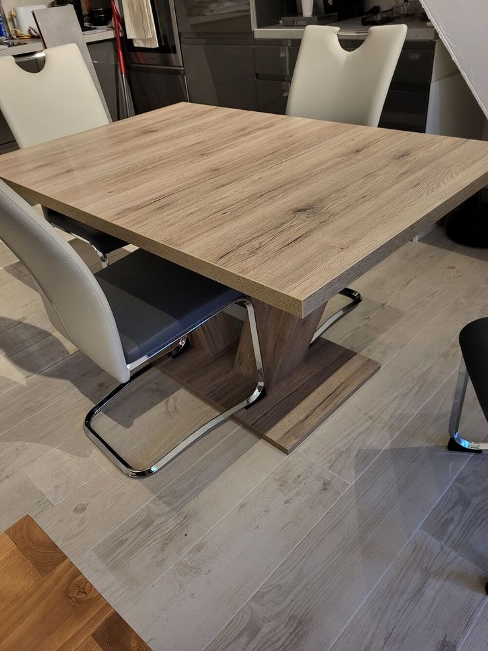 Table + 4 chaises Meubles