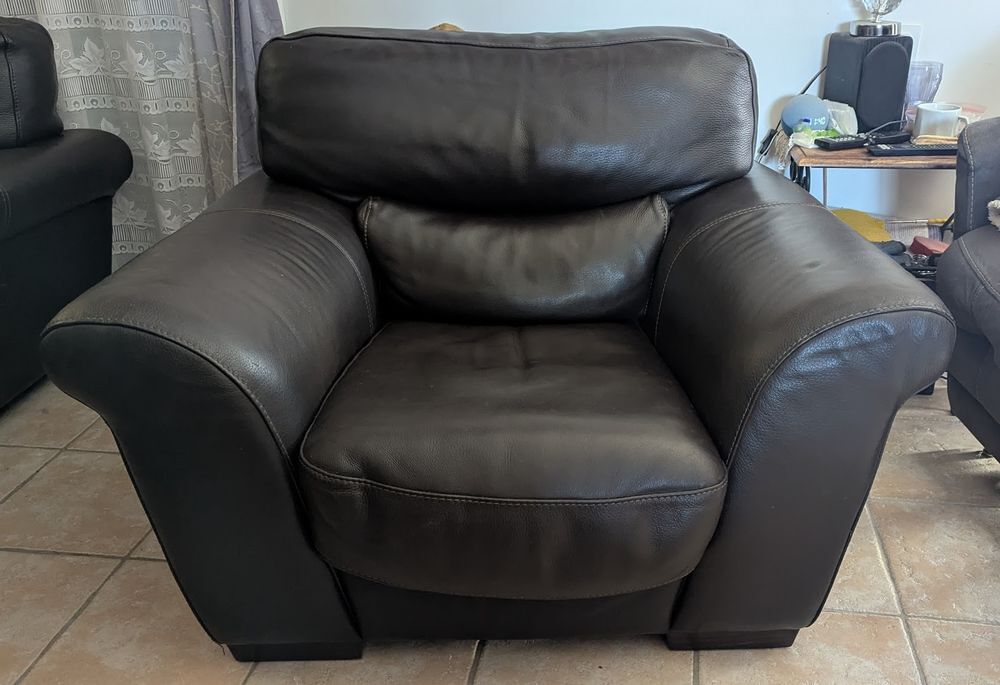 Canap&eacute; + 2 fauteuils cuir Meubles