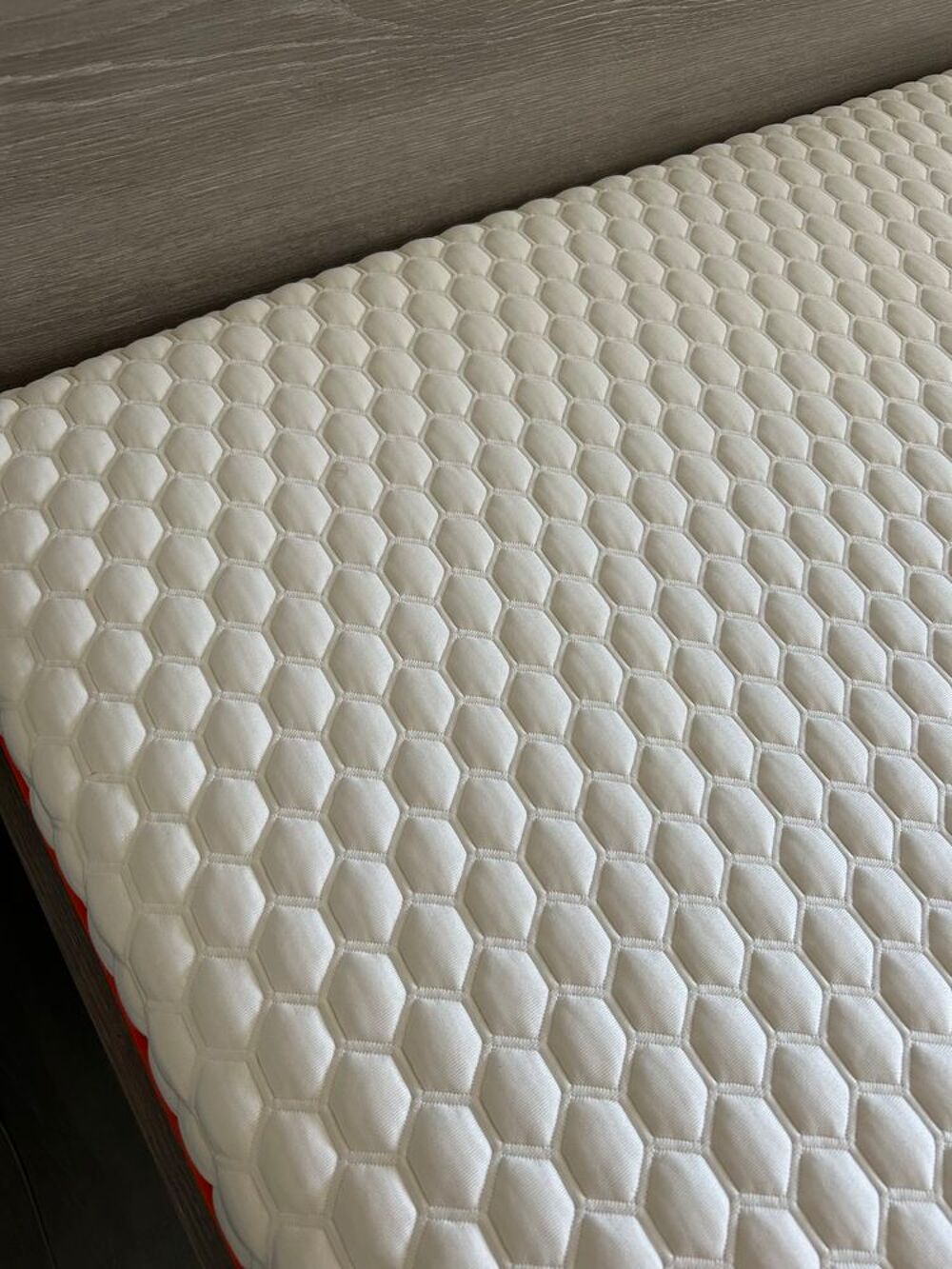 Matelas Octasmart Hybrid 160x200 - En excellent &eacute;tat Meubles