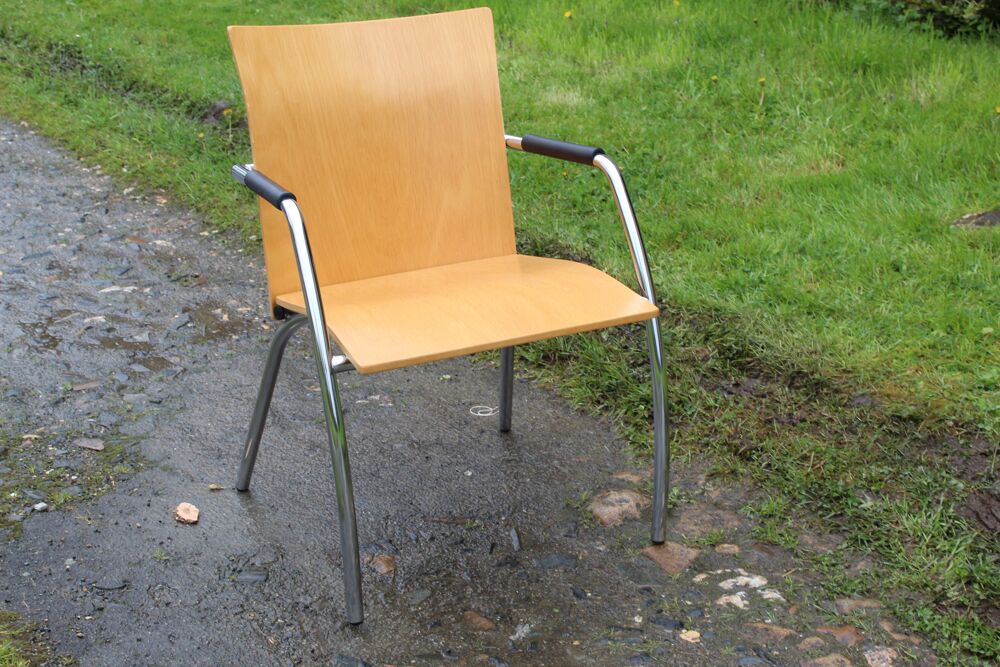 Chaises, fauteuils, &eacute;tag&egrave;re et porte manteau Meubles