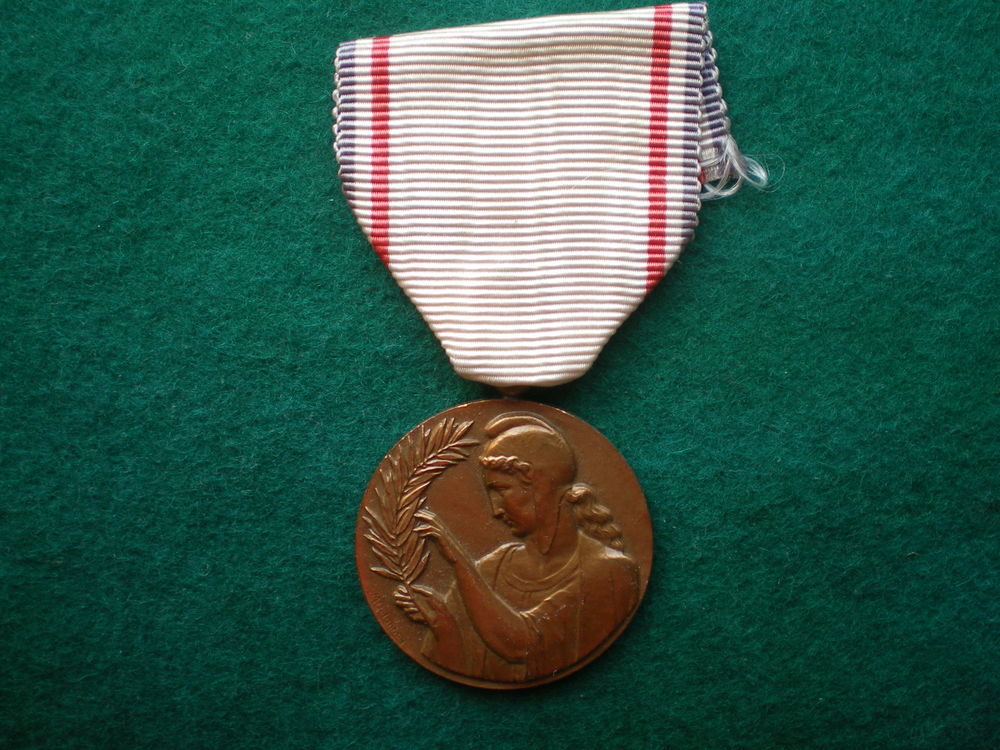 M&eacute;daille de la Reconnaissance Fran&ccedil;aise 1945 